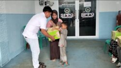 SPPG Paninggaran 1 dan SPPG Krandegan Gelar Santunan Anak Yatim dan Bagi Takjil di Bulan Ramadhan