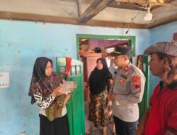 Polsek Wiradesa Salurkan Bantuan untuk Bayi Penderita Bibir Sumbing di Desa Kauman