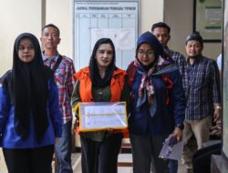Sidang Korupsi Fadia Arafiq, Kadis PUPR Kab Pekalongan Mengaku Patungan Beli Emas Rp 15 Juta untuk Bupati