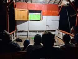 Warga Kedungwuni Gelar Nobar di Poskamling: Cara Sederhana Perkuat Keamanan dan Kerukunan Lingkungan