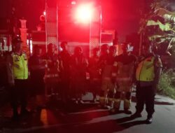 Polsek Wiradesa Gerak Cepat Tangani Kebakaran Lahan di Wonokerto Kulon, Api Berhasil Dipadamkan