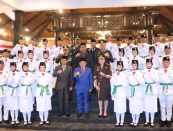 Kukuhkan Paskibraka 2026, Plt. Bupati Sukirman Pesan Jalankan Tugas dengan Kehormatan dan Tanggung Jawab
