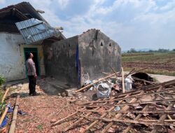 Angin Puting Beliung Rusak Bagian Belakang Rumah Warga di Kajen, Kerugian Rp15 Juta