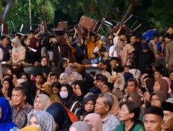 Respon Cepat Plt Bupati Pekalongan, H. Sukirman Ubah Skema Penonton Wayang Kulit Jadi Lesehan Bersama Warga