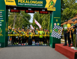 Lepas Kajen Half Marathon 2026, Plt. Bupati Sukirman Dorong Geliat Olahraga, Pariwisata, dan UMKM Di Kabupaten Pekalongan