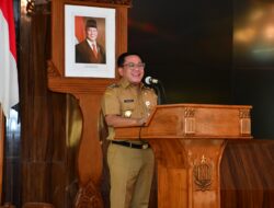 Bantu Pelaku Usaha Kecil di Tengah Kesulitan Ekonomi, Pemkab Pekalongan dan BAZNAS Salurkan Bantuan Modal Usaha